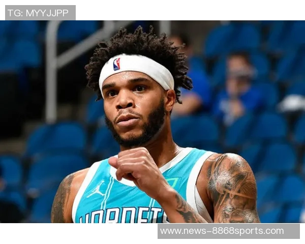 迈尔斯布里奇斯表现平平16投6中仅得15分5篮板三分球命中率不足三成 迈尔斯布里奇斯表现平平16投6中仅得15分5篮板三分球命中率不足三成