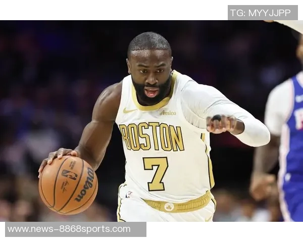 杰伦布朗首节表现低迷仅得7分2板投篮命中率堪忧需调整状态 杰伦布朗首节表现低迷仅得7分2板投篮命中率堪忧需调整状态